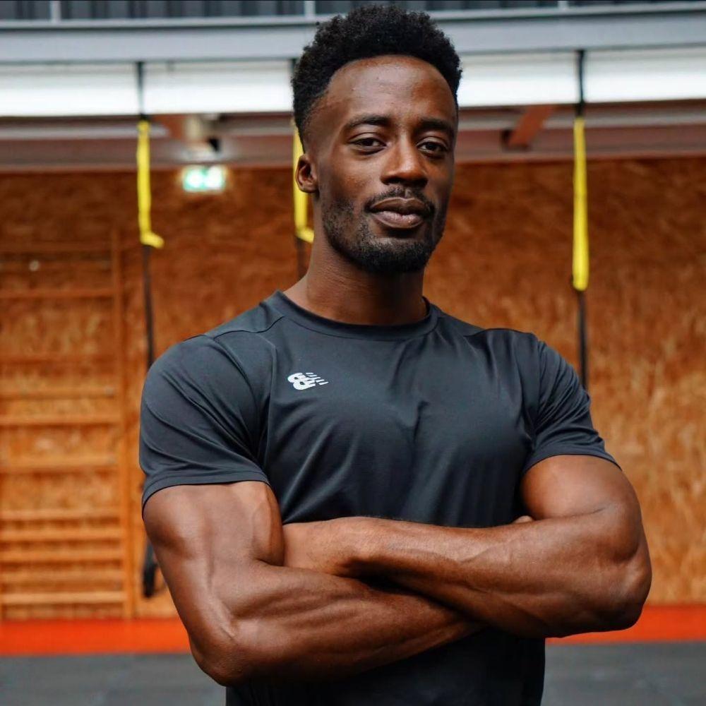 Coach Rodolphe chez Harmonya Club, cours de gym cardio et de musculation et du coaching personnalisé